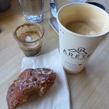 Arête - Apple fritter, Cortado and Hazelnut Latte - tastes fresh and really good. - Cafes Near Me - North Bend, Washington