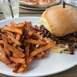 Chimera Brewery - Nashville hot chicken