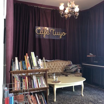 Café Tuyo by null
