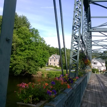 Old Drake Hill Flower Bridge - Landmarks & Historical Buildings Near Me - Simsbury, Connecticut Old Drake Hill Flower Bridge - Landmarks & Historical Buildings Near Me - Simsbury, Connecticut