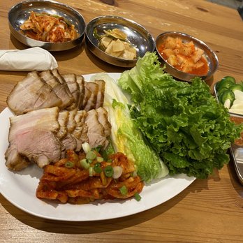 Abbaee Soondae - Bossam - Korean Near Me - Centreville, Virginia
