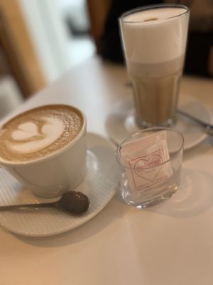 Cappuccino Grand Café - Mitte by null
