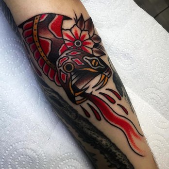 23 Keller - Piercing Near Me - Paris, 01