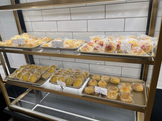 Keefer Court Bakery & Desserts by null