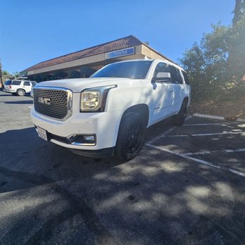 Ikon Auto Collision - Body Shops Near Me - Murrieta, California