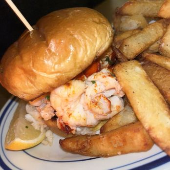 BeetleCat - lobster roll - Seafood Near Me - Atlanta, Georgia BeetleCat - lobster roll - Seafood Near Me - Atlanta, Georgia