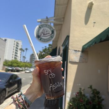Alta Coffee - Cold brew with sugar-free vanilla - Coffee & Tea Near Me - Newport Beach, California Alta Coffee - Cold brew with sugar-free vanilla - Coffee & Tea Near Me - Newport Beach, California