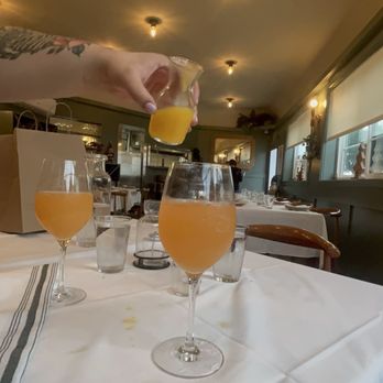 Slay Hermosa - bottomless mimosas - New American Near Me - Hermosa Beach, California Slay Hermosa - bottomless mimosas - New American Near Me - Hermosa Beach, California