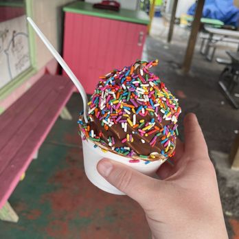 Bobbie's Dairy Dip - Ice Cream & Frozen Yogurt Near Me - Nashville, Tennessee