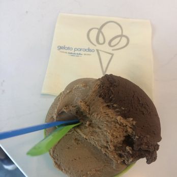 Gelato Paradiso - Dark chocolate with espresso - Desserts Near Me - Austin, Texas