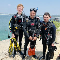 Dive World Austin - Windy Point, Austin TX