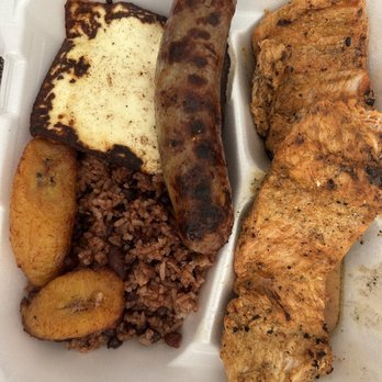 QS Grill Steak - Grilled Pork, fried plantain and chorizo. - Nicaraguan Near Me - Omaha, Nebraska QS Grill Steak - Grilled Pork, fried plantain and chorizo. - Nicaraguan Near Me - Omaha, Nebraska