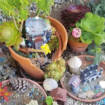 Point Fermin Lighthouse - Cute little fairy garden vignette. - Landmarks & Historical Buildings Near Me - San Pedro, California