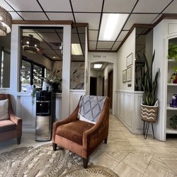 Canvas Salon