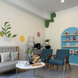 Acupuncture & Beauty - Waiting Area