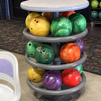 Pin Chasers - Veterans - Choice of balls - Bowling Near Me - Tampa, Florida Pin Chasers - Veterans - Choice of balls - Bowling Near Me - Tampa, Florida