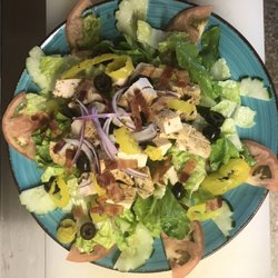 Barracuda Deli Cafe - Chicken chipotle salad