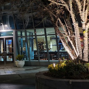Seattle Marriott Waterfront - Hook & Plow hotel restaurant - Hotels Near Me - Seattle, Washington Seattle Marriott Waterfront - Hook & Plow hotel restaurant - Hotels Near Me - Seattle, Washington