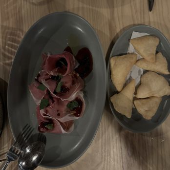 Maxwells Trading - Gnoccho Frito - New American Near Me - Chicago, Illinois