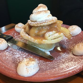 Duluth Grill - Apple pie. Apple slices were firmer than expected. - Breakfast & Brunch Near Me - Duluth, Minnesota