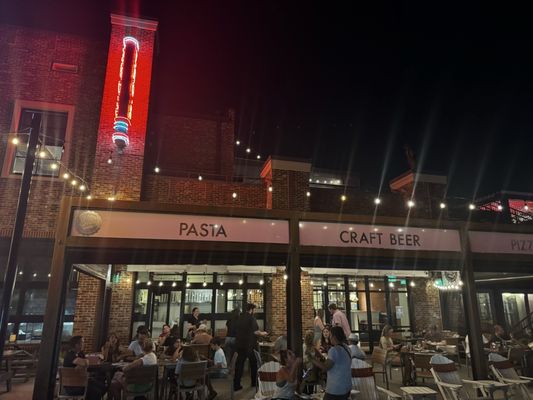 Eno's Pizza Tavern by null