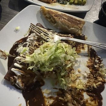 La Casa De Las Flores - Enchiladas de Mole - Mexican Near Me - Mesa, Arizona La Casa De Las Flores - Enchiladas de Mole - Mexican Near Me - Mesa, Arizona