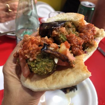 Mi Va Mi - Vegetarian falafel. Don't forget the sauce picante! - Middle Eastern Near Me - Paris, 75