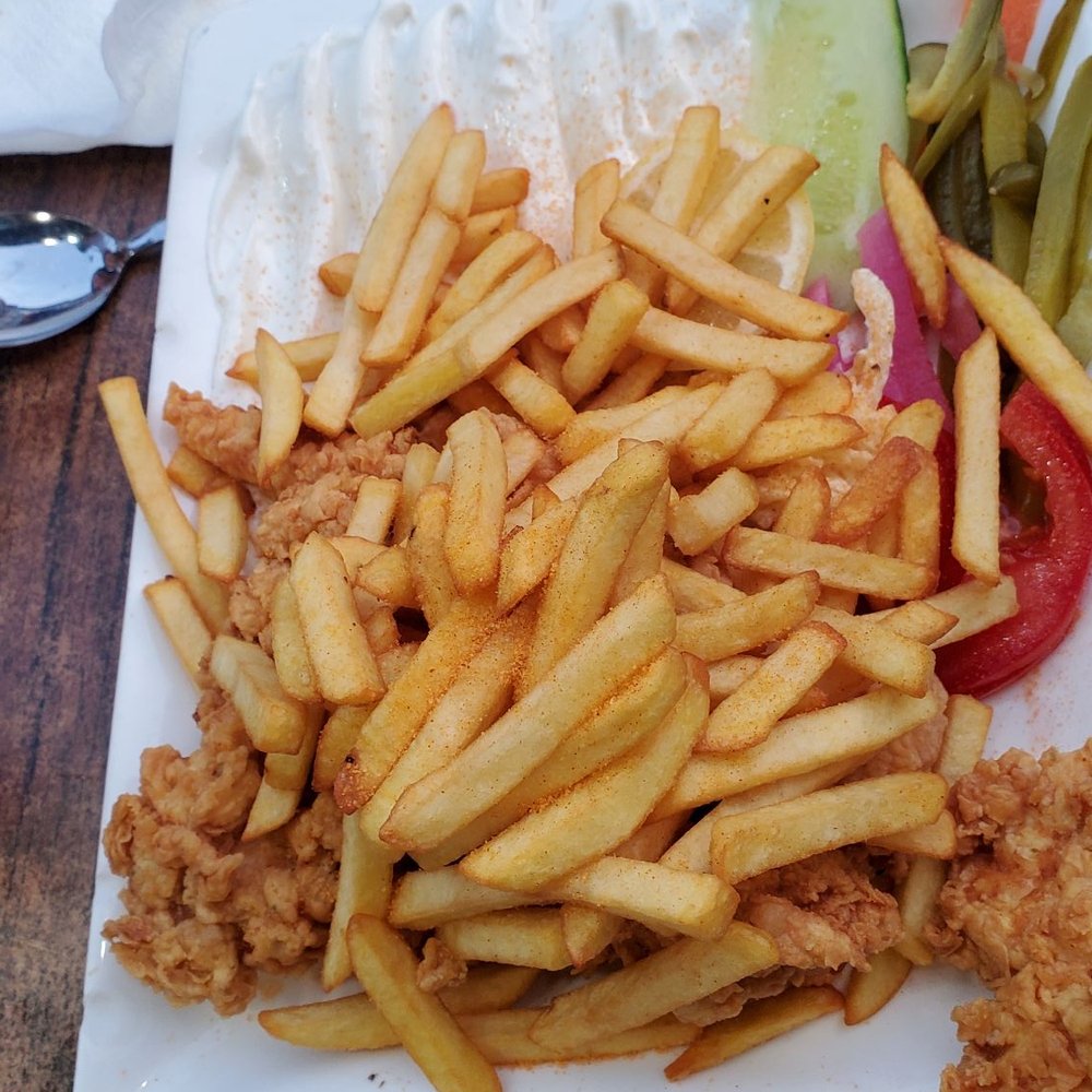 Tiba Restaurant - Crispy chicken and fries - Food Stands Near Me - Berlin, BE Tiba Restaurant - Crispy chicken and fries - Food Stands Near Me - Berlin, BE