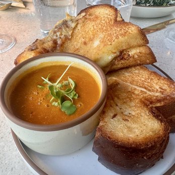 Canopy Wine Lounge - Grilled cheese and carrot soup - Wine Bars Near Me - Palm Springs, California