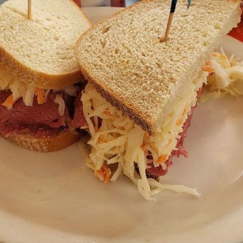 Eppes Essen Deli & Restaurant - Corned beef sandwich (lighter size portion) REALLY?! - Delis Near Me - Livingston, New Jersey Eppes Essen Deli & Restaurant - Corned beef sandwich (lighter size portion) REALLY?! - Delis Near Me - Livingston, New Jersey