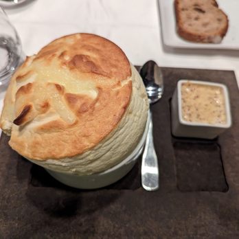 Le Récamier - French Near Me - Paris