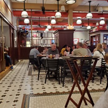 Lou Malnati's Pizzeria - people sitting at tables - Pizza Near Me - Naperville, Illinois