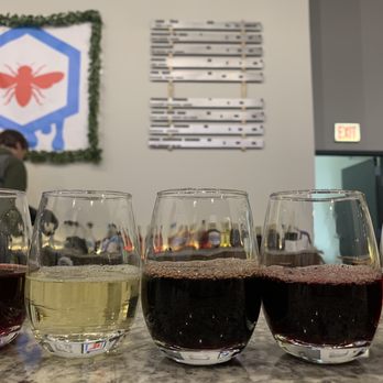 Second City Meadery - Wine Tasting Room Near Me - Chicago, Illinois
