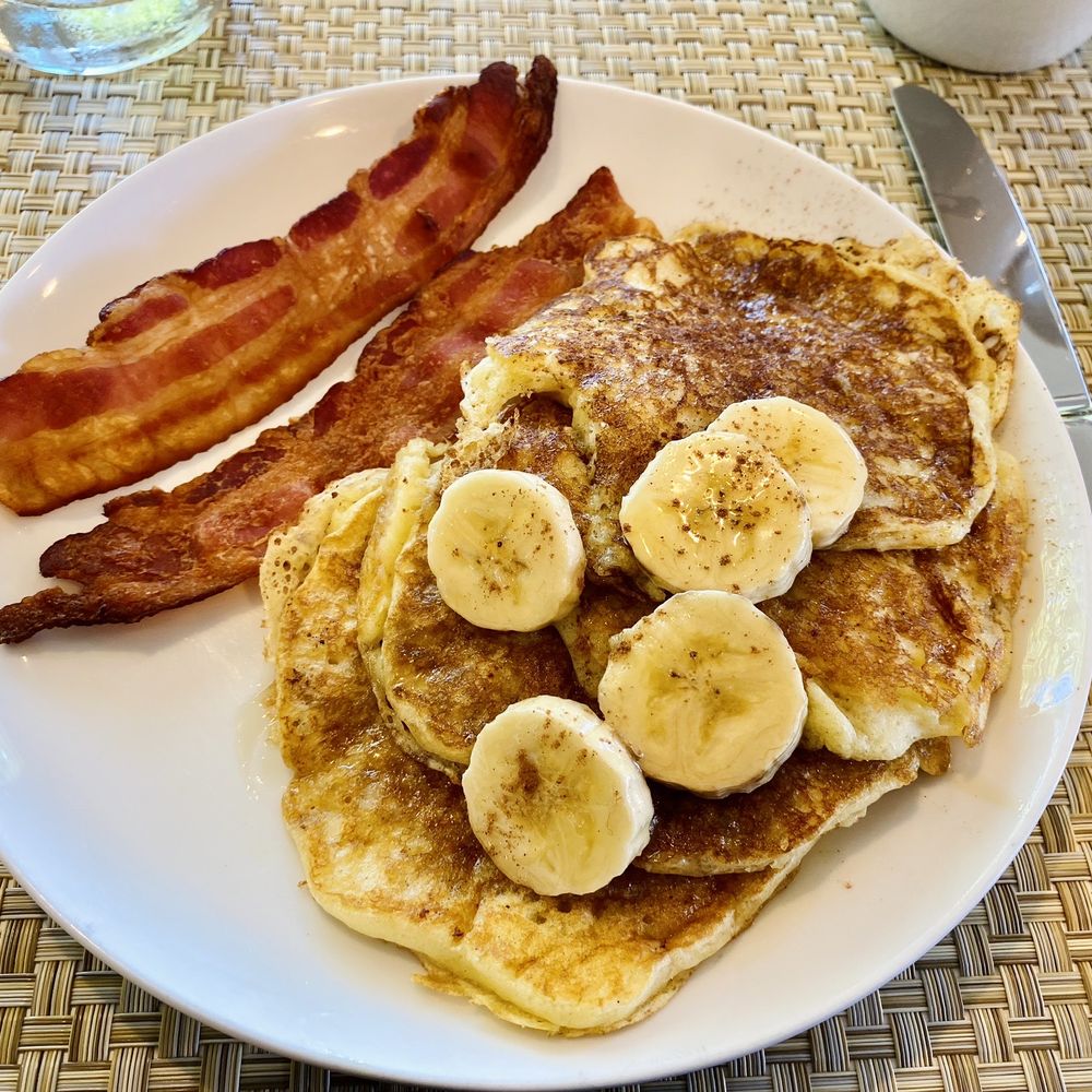 Fire Mountain Resort & Spa - Another delightful breakfast - Vacation Rentals Near Me - Highlands, North Carolina Fire Mountain Resort & Spa - Another delightful breakfast - Vacation Rentals Near Me - Highlands, North Carolina