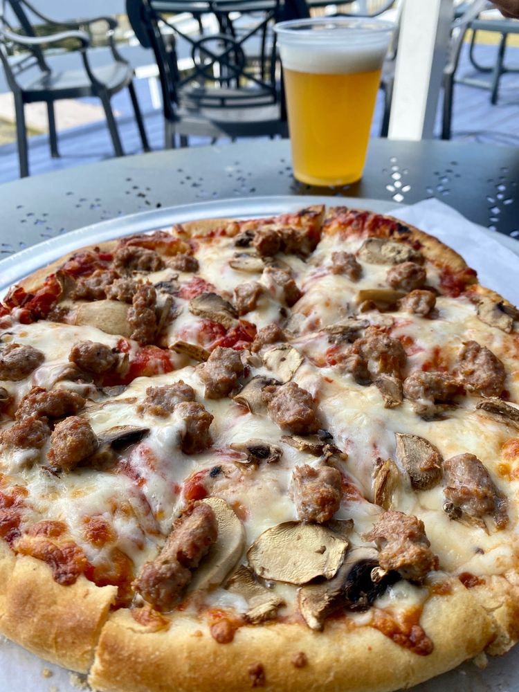 CAVALLARIO’S BAYSIDE PIZZA Updated October 2024 12 Photos & 42 Reviews 1 James St