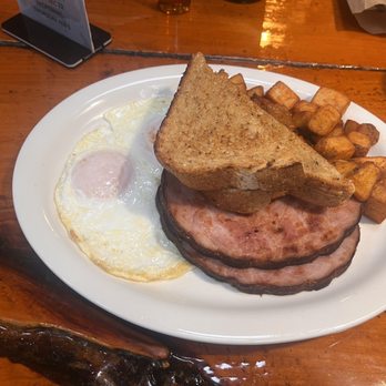 PARKER’S MAPLE BARN - Updated August 2025 - 241 Photos & 377 Reviews