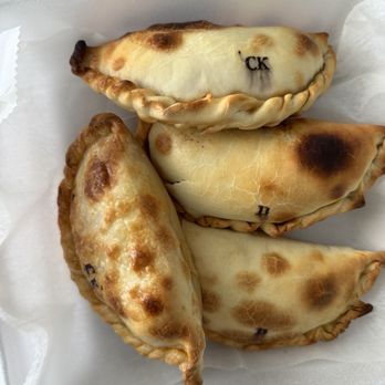 Julieta Bakery - Bakeries Near Me - Hollywood, Florida