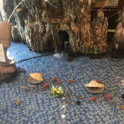 Hibachi Grill Supreme Buffet - The fountain is always beautiful.