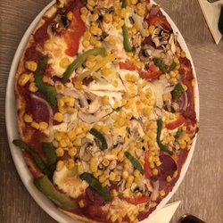 Da-Pasquale - Italia Restaurante - Pizza 110 und Pizza Salami