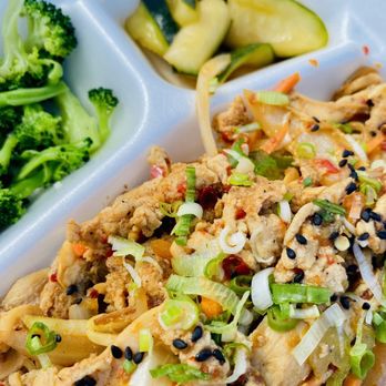 Haeorum Foods - Chicken Bob with broccoli & pickles - Korean Near Me - Ocala, Florida Haeorum Foods - Chicken Bob with broccoli & pickles - Korean Near Me - Ocala, Florida