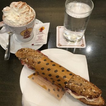 Il Caffe di Francesco - Provença - Coffee & Tea Near Me - Barcelona, B Il Caffe di Francesco - Provença - Coffee & Tea Near Me - Barcelona, B