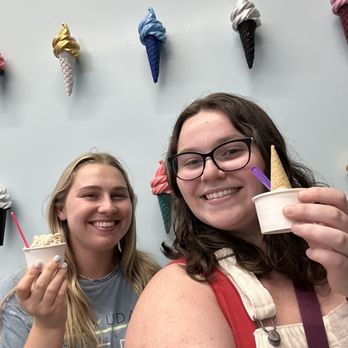 Aida’s Parkside - Gelato Near Me - Astoria, New York