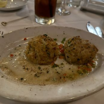Ruth's Chris Steak House - SIZZLING CRAB CAKES were pure fire... - Steakhouses Near Me - New Orleans, Louisiana