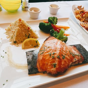 Chart House - Salmon - Seafood Near Me - San Antonio, Texas