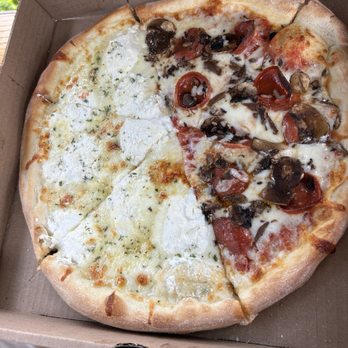 Main St Pizza & Ice Cream - Half Bianca Half pepperoni mushroom - Pizza Near Me - Hastings, Florida