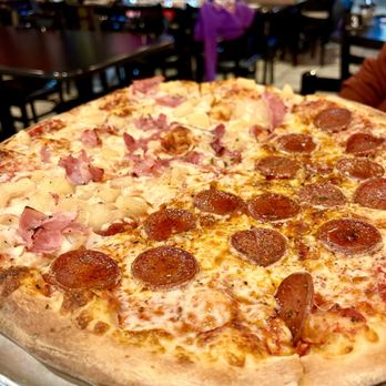 East Coast Pizza - Large Pizza - 1/2 pepperoni and 1/2 Hawaiian Pizza - Pizza Near Me - Chesterfield, Missouri