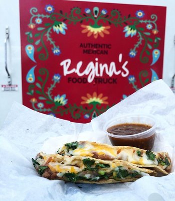 Regina's Mexican Food Truck & Catering by null