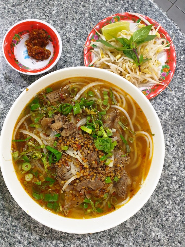 YUMMY NOODLE 58 Lake St, Cairns City Queensland, Australia Noodles