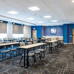 Home2 Suites by Hilton Kalamazoo Southeast - Meeting Room