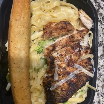 Applebee's Grill + Bar - Classic Broccoli Chicken Alfredo - Sports Bars Near Me - Southfield, Michigan Applebee's Grill + Bar - Classic Broccoli Chicken Alfredo - Sports Bars Near Me - Southfield, Michigan